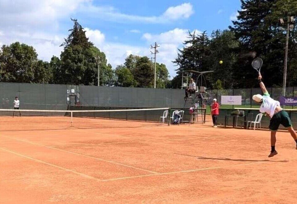 Más triunfos para Antioquia: las raquetas paisas brillaron en la final nacional de los Juegos Intercolegiados 2024