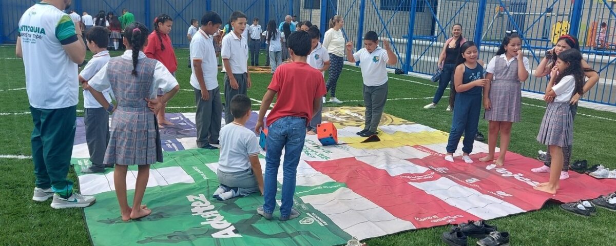 Invitación a los municipios de Antioquia para celebrar el mes de la niñez y la recreación 2025