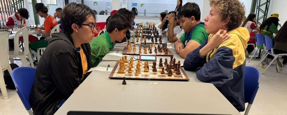 Partidas de ajedrez en la final departamental de los Juegos Deportivos Intercolegiados de Antioquia, se pueden ver online