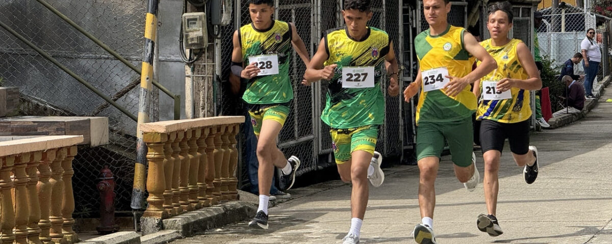 Con doble oro en atletismo, El Bagre inauguró el medallero de los Juegos Deportivos Campesinos de la Leche y la Ganadería en Valdivia