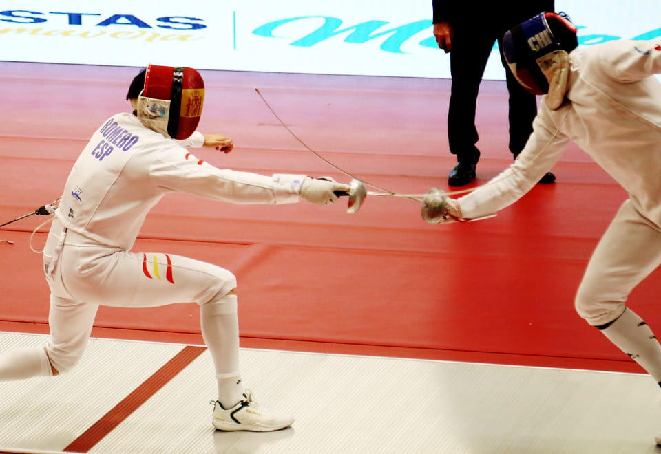Actuación de esgrimistas destacados en el Gran Prix de Esgrima Espada 2026, realizado en Medellín.