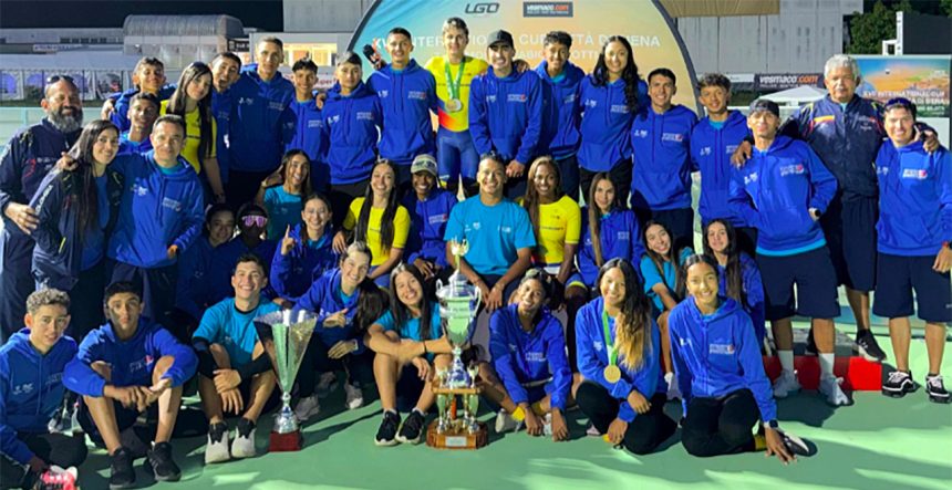 Deportistas de la Liga de Patinaje de Antioquia que se coronaron campeones en la Copa Internacional de patinaje de velocidad 2026, realizada en Siena, Italia.