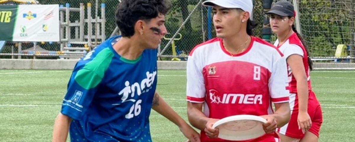 En la imagen de archivo, secuencia de un partido de ultimate en los Juegos Departamentales 2025. Foto de Andrés Esteban Marín Marín.