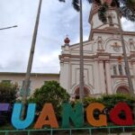 Parque principal y templo de Ituango