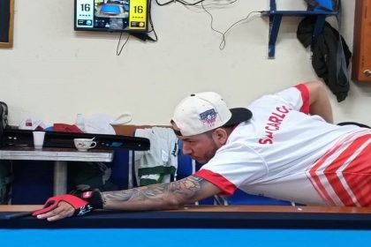 Deportista de billar en los Juegos Campesinos de Oriente en El Santuario
