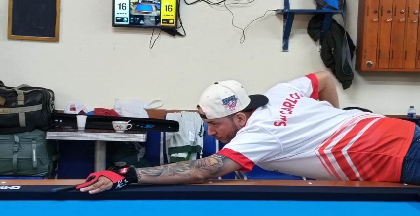 Deportista de billar en los Juegos Campesinos de Oriente en El Santuario
