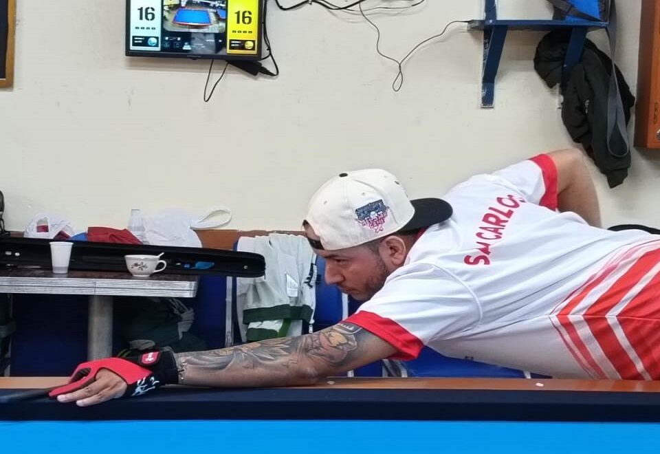 Deportista de billar en los Juegos Campesinos de Oriente en El Santuario