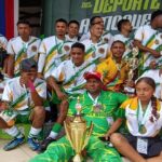 (En la foto de @loaizal, integrantes de la delegación de El Bagre, campeona general de los Juegos Campesinos "Héroes de la Tierra" de Norte y Bajo Cauca de Antioquia)