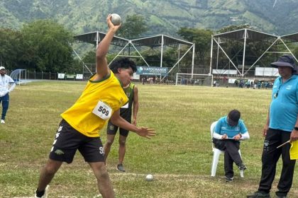 Atletismo compite con intensidad en los Intercolegiados: jóvenes atletas son "Generación de Campeones" para Antioquia