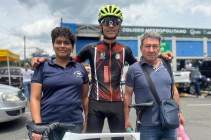 Estudia gastronomía y sueña con Europa: la historia de Juan José Múnera, el ciclista de Barbosa que ganó el oro en Girardota
