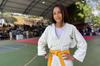 Karen Tatiana Villada Cano, judoca de Guarne, ganó plata con una “armadura prestada” en los Intercolegiados