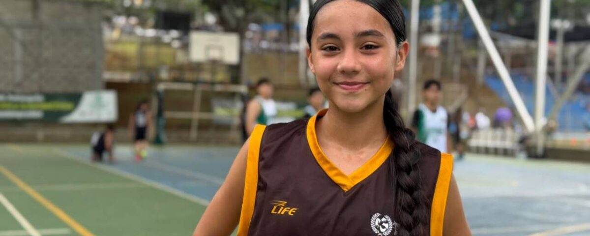 Los tenis verdes de María Paula Sánchez Valencia y una lección que va más allá de la cancha