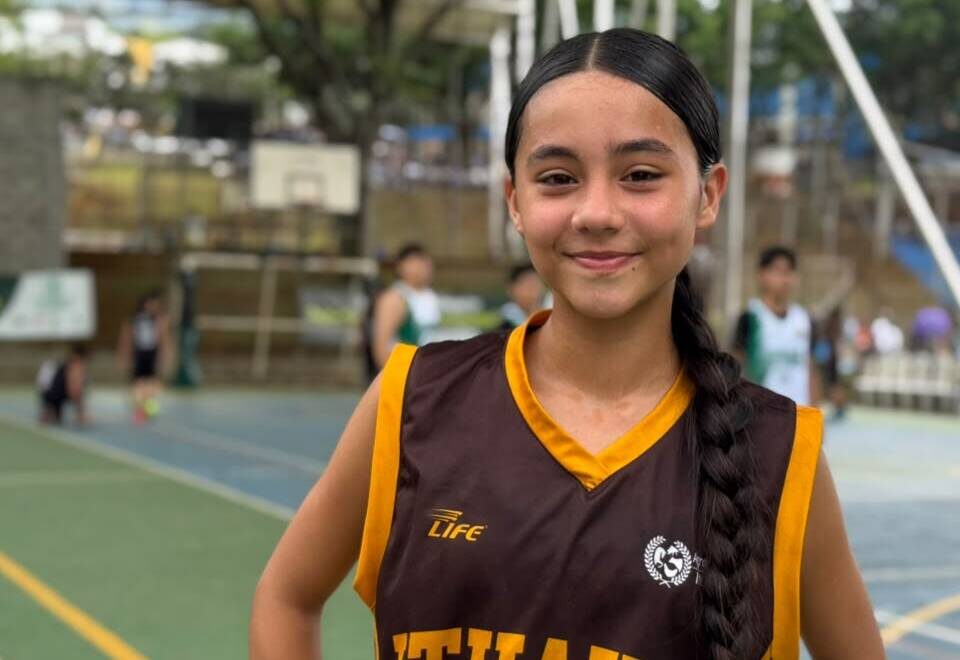 Los tenis verdes de María Paula Sánchez Valencia y una lección que va más allá de la cancha