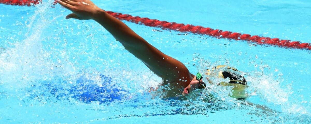 La natación pone a prueba el talento de 44 municipios en la final departamental de los Intercolegiados 2026
