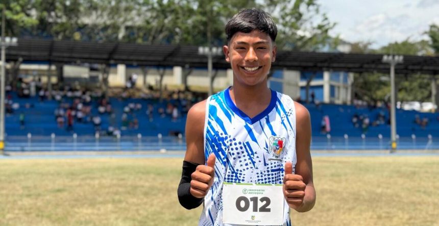 Santiago Giraldo Urueta, el atleta de Alejandría que saltó su propia altura y conquistó el oro en los Juegos Intercolegiados de Antioquia