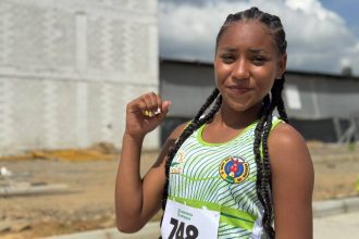 Trenzas largas, pies descalzos y un grito de victoria así ganó Isabella Hernández Lemus en Entrerríos