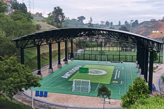 Placa polideportiva Cuatro Esquinas "La Lela"