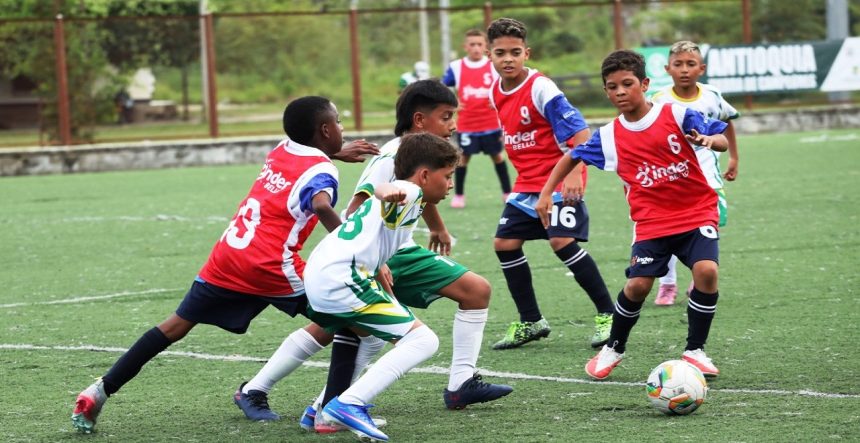 Bello 2 -Támesis 0 en fútbol de los Juegos Escolares en Carepa