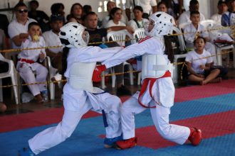 Bello ganó los torneos de karate do