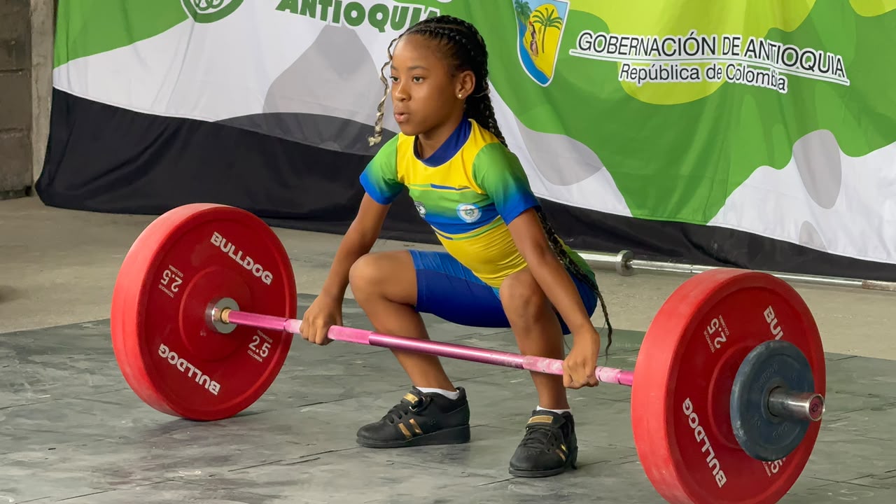 María Salomé Ávila, la pesista de Turbo que convirtió el miedo en oro