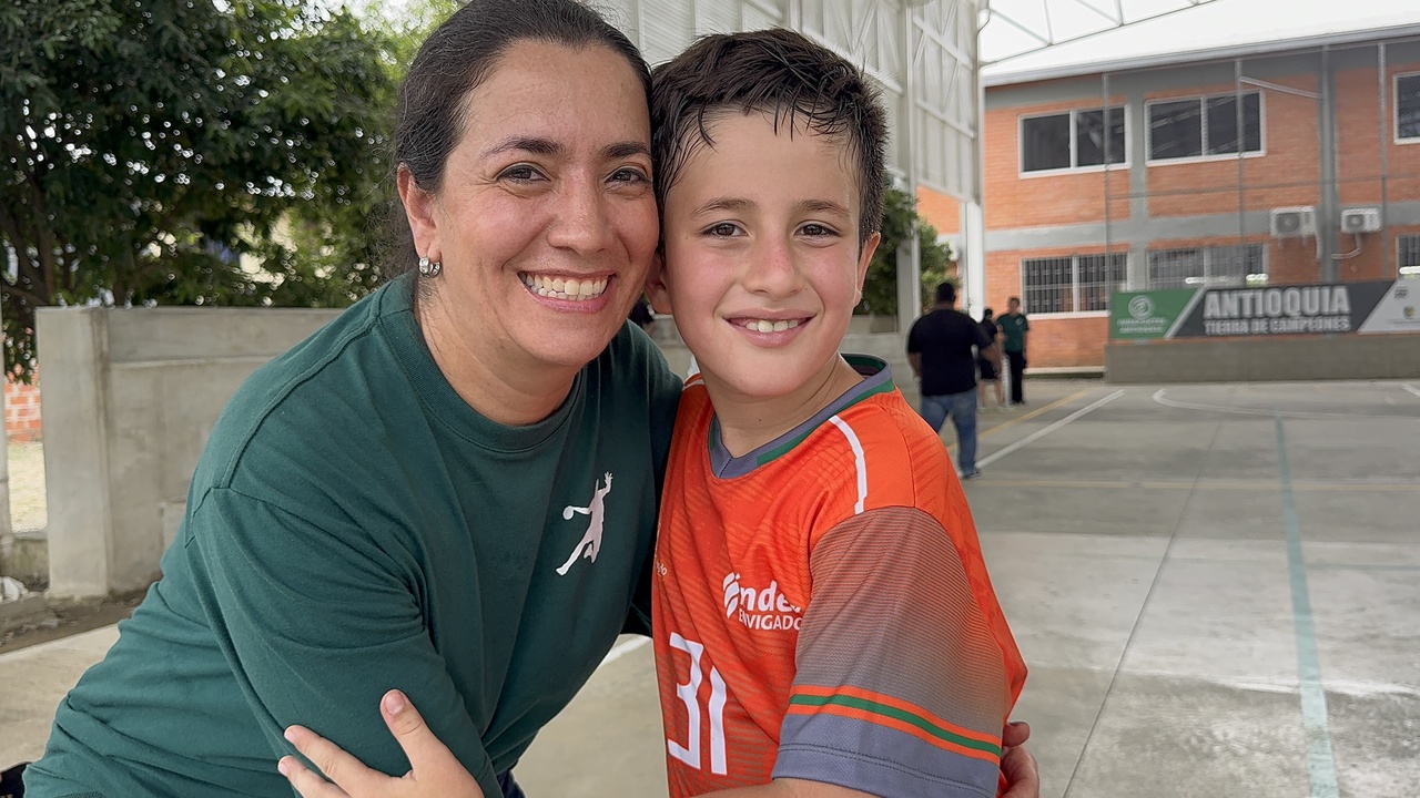 Miguel Ángel Cardona, el balonmanista de Envigado que quiere ser empresario como su papá